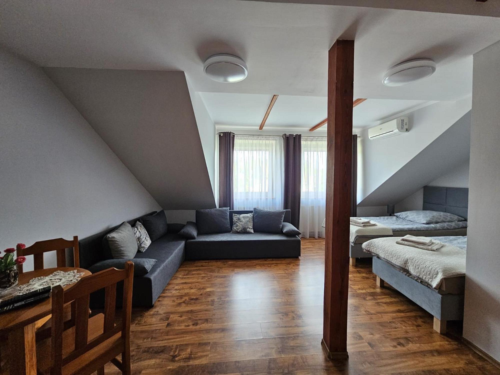 Pokój rodzinny z prywatną łazienką